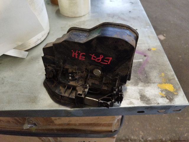 bontott BMW 1 Jobb hátsó Ajtózár