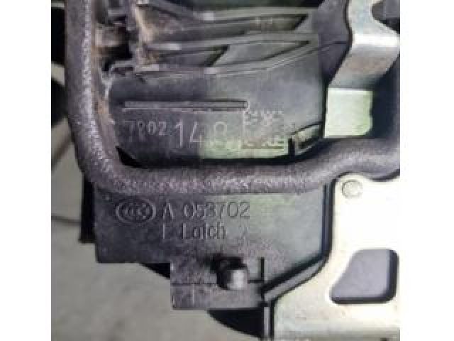 bontott BMW 1 Jobb hátsó Ajtózár