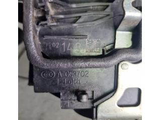 bontott BMW 1 Jobb hátsó Ajtózár