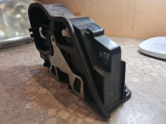 bontott BMW 1 Jobb hátsó Ajtózár