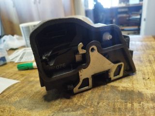 bontott BMW 1 Jobb hátsó Ajtózár