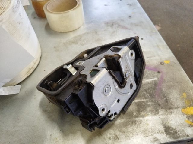 bontott BMW 1 Jobb hátsó Ajtózár