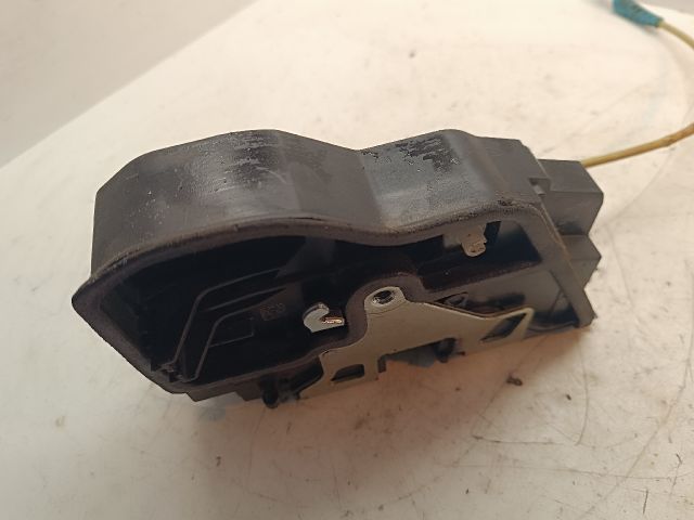 bontott BMW 1 Jobb hátsó Ajtózár