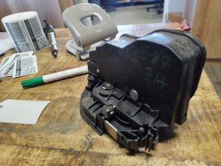 bontott BMW 1 Jobb hátsó Ajtózár