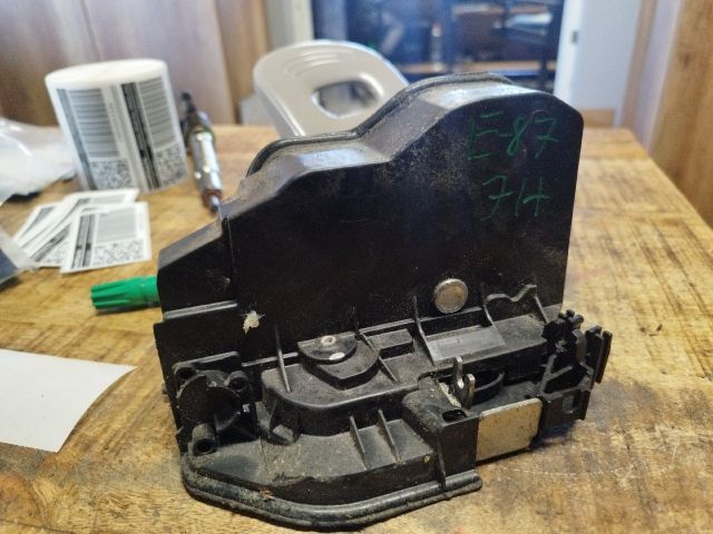 bontott BMW 1 Jobb hátsó Ajtózár