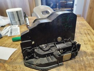 bontott BMW 1 Jobb hátsó Ajtózár