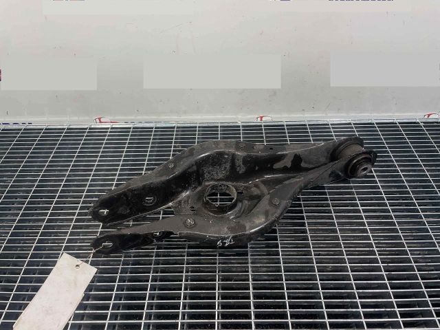 bontott BMW 1 Jobb hátsó Alsó Lengőkar