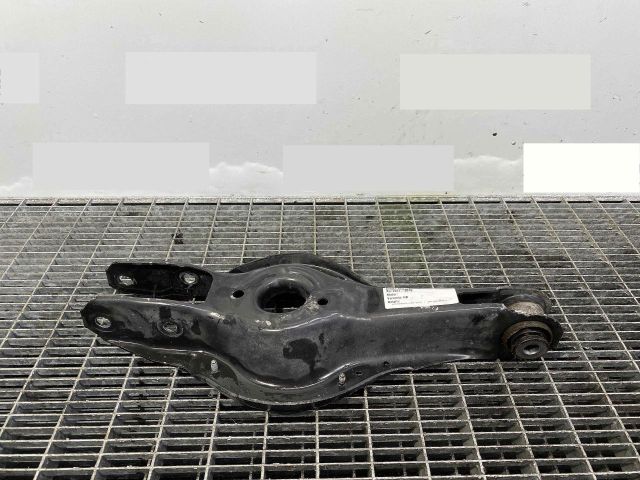 bontott BMW 1 Jobb hátsó Alsó Lengőkar