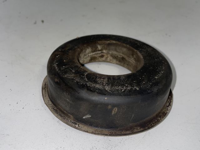 bontott BMW 1 Jobb hátsó Alsó Rugótányér