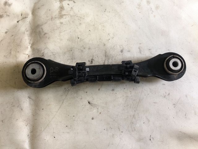 bontott BMW 1 Jobb hátsó Felső Hátsó Lengőkar