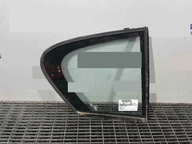 bontott BMW 1 Jobb hátsó Fixüveg (Ajtóban)