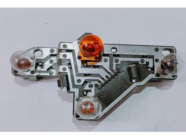 bontott BMW 1 Jobb Hátsó Lámpa Foglalat