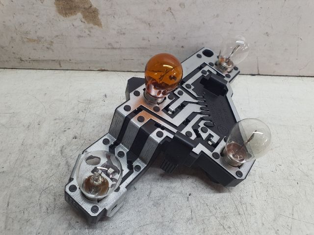 bontott BMW 1 Jobb Hátsó Lámpa Foglalat