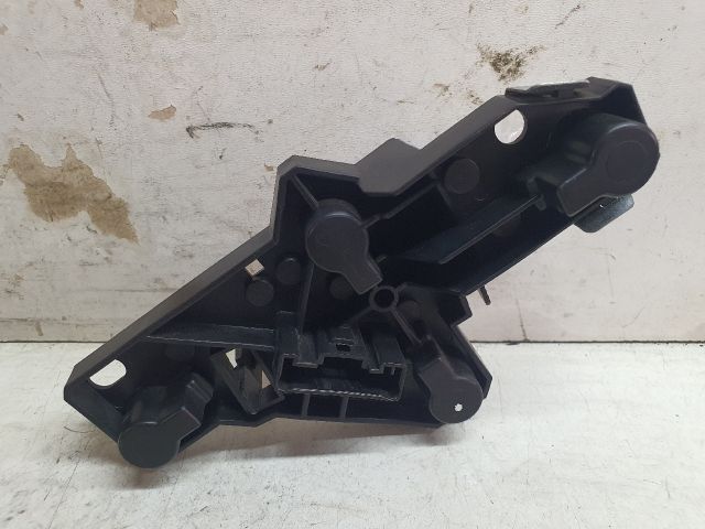 bontott BMW 1 Jobb Hátsó Lámpa Foglalat