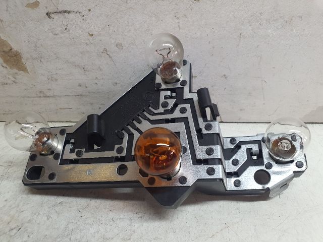 bontott BMW 1 Jobb Hátsó Lámpa Foglalat