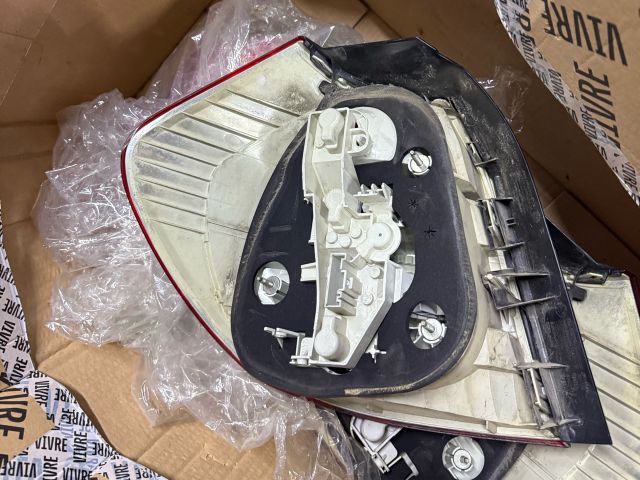 bontott BMW 1 Jobb Hátsó Lámpa