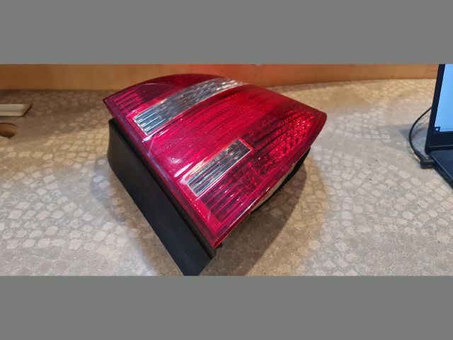 bontott BMW 1 Jobb Hátsó Lámpa