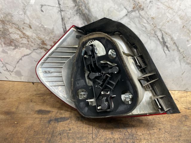bontott BMW 1 Jobb Hátsó Lámpa