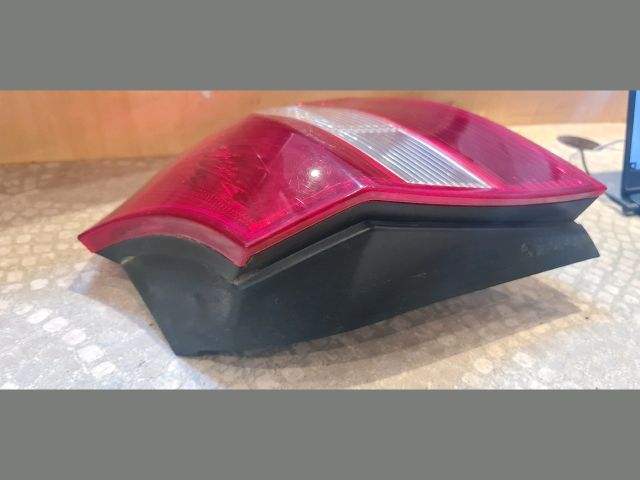 bontott BMW 1 Jobb Hátsó Lámpa