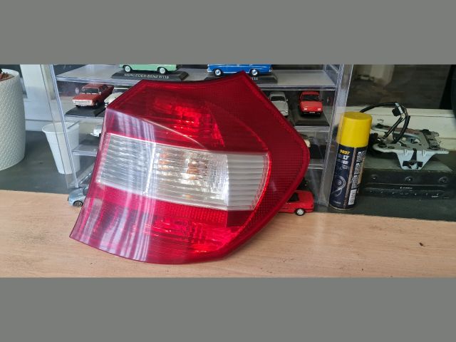 bontott BMW 1 Jobb Hátsó Lámpa