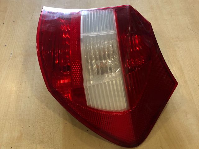 bontott BMW 1 Jobb Hátsó Lámpa