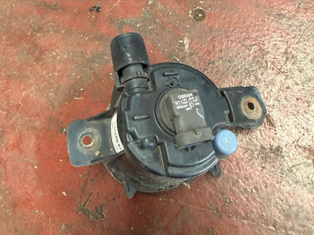 bontott BMW 1 Jobb Ködfényszóró