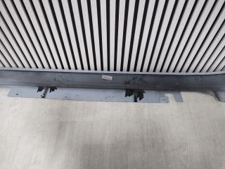 bontott BMW 1 Jobb Küszöb