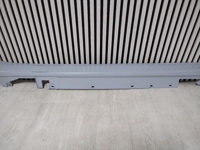 bontott BMW 1 Jobb Küszöb