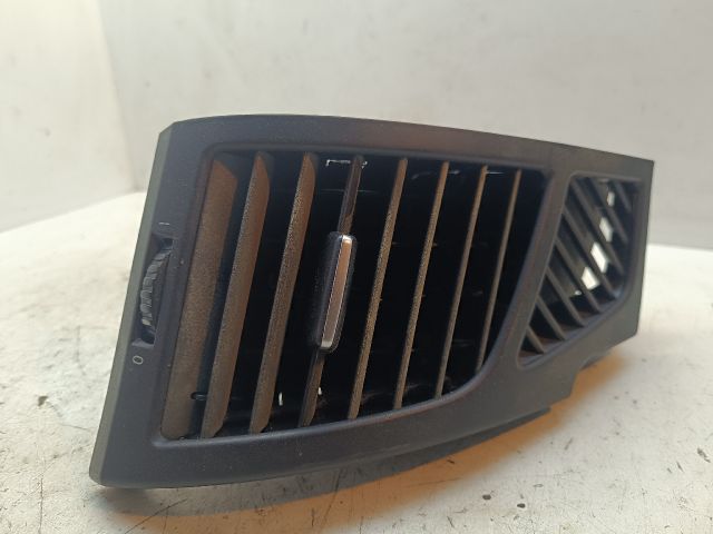 bontott BMW 1 Jobb Szellőző