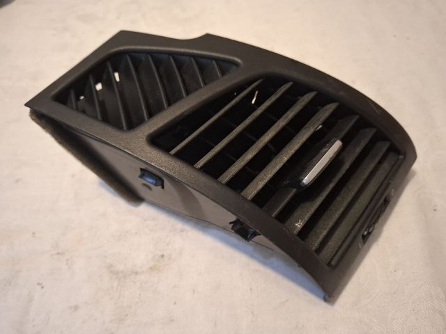 bontott BMW 1 Jobb Szellőző