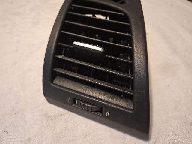 bontott BMW 1 Jobb Szellőző