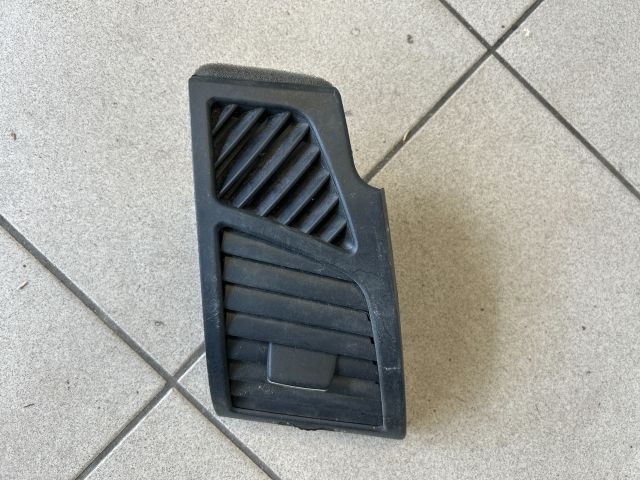 bontott BMW 1 Jobb Szellőző