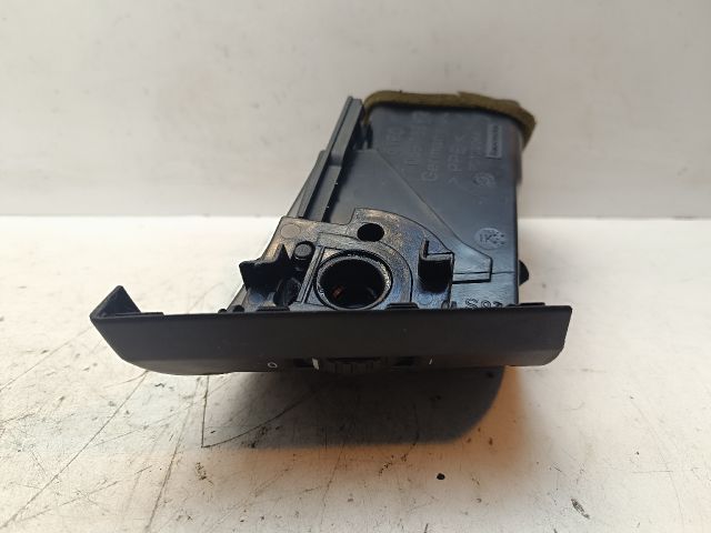 bontott BMW 1 Jobb Szellőző