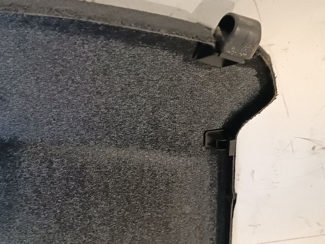 bontott BMW 1 Kalaptartó