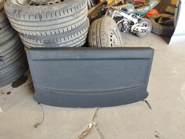 bontott BMW 1 Kalaptartó