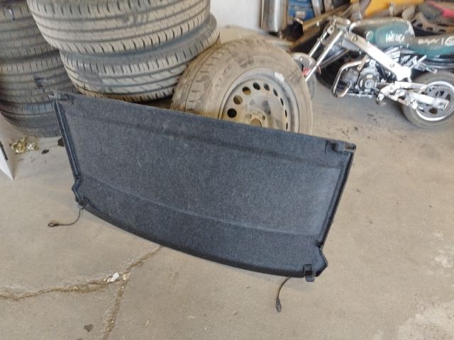 bontott BMW 1 Kalaptartó