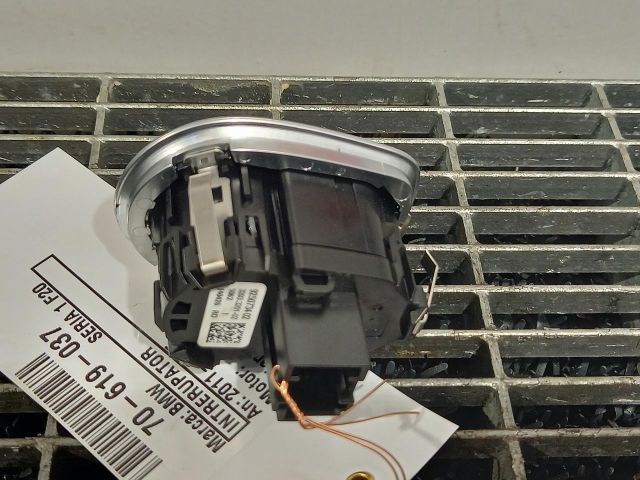 bontott BMW 1 Kapcsoló (Magában)