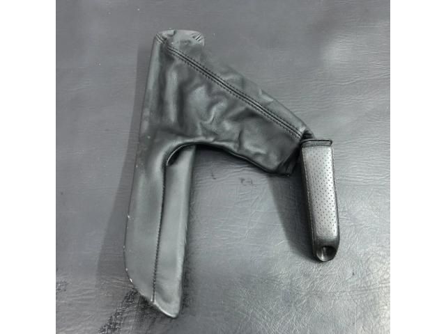 bontott BMW 1 Kézifék Szoknya