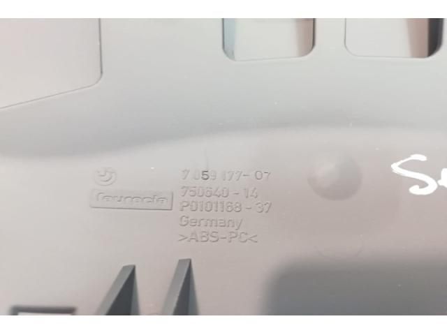 bontott BMW 1 Kilométeróra Keret