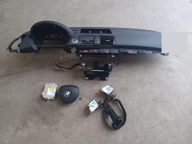 bontott BMW 1 Komplett Légzsák Szett