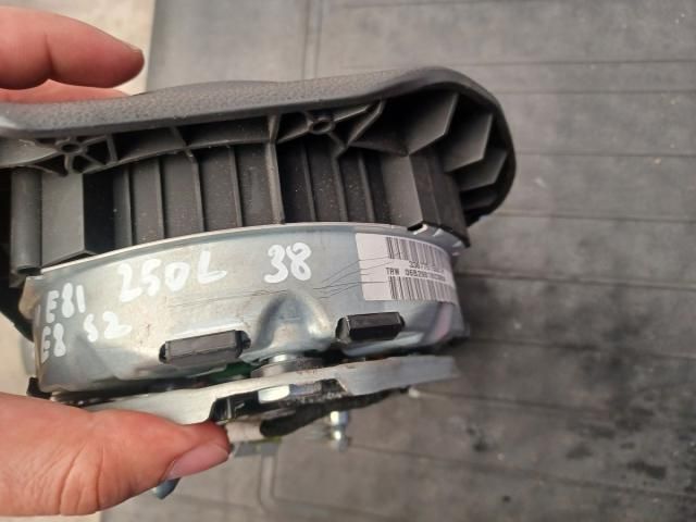 bontott BMW 1 Kormánylégzsák