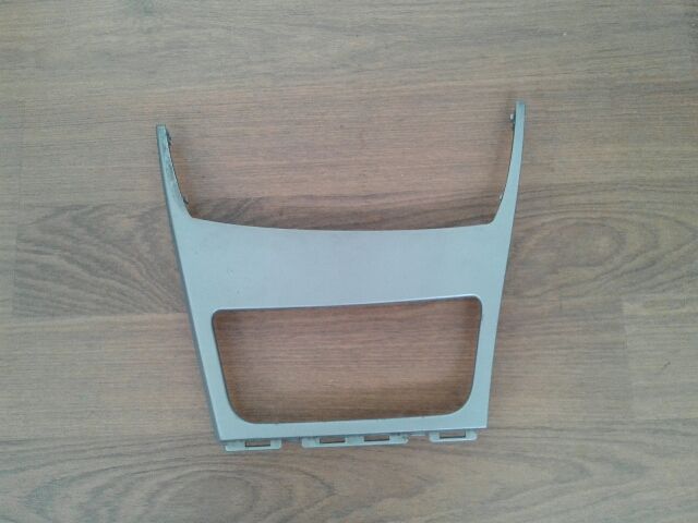 bontott BMW 1 Középkonzol Keret