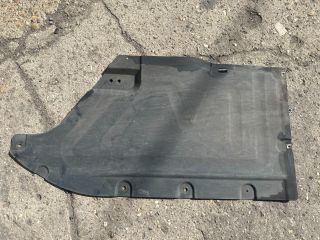 bontott BMW 1 Középső Kardánbox Burkolat