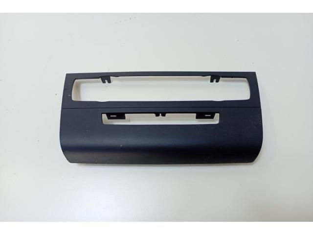 bontott BMW 1 Középső Műszerfal Díszléc