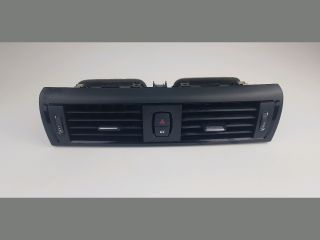 bontott BMW 1 Középső Szellőző