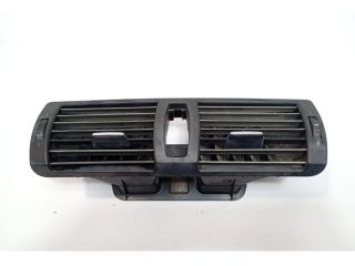 bontott BMW 1 Középső Szellőző