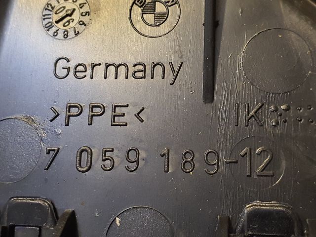 bontott BMW 1 Középső Szellőző