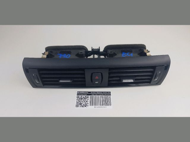 bontott BMW 1 Középső Szellőző