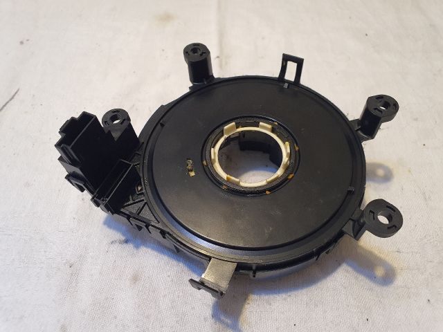 bontott BMW 1 Légzsák Átvezető Szalagkábel