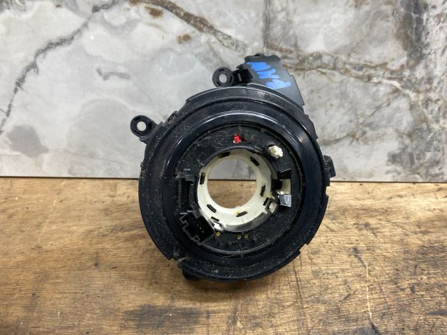 bontott BMW 1 Légzsák Átvezető Szalagkábel